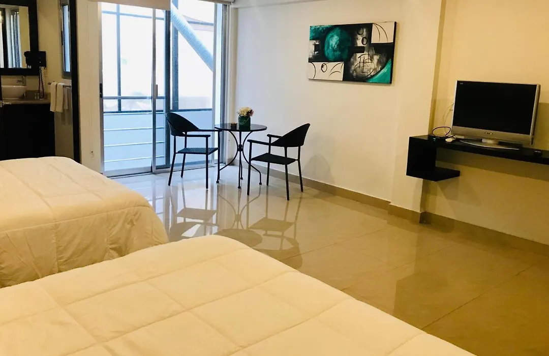 Deluxe Condos 42-1
